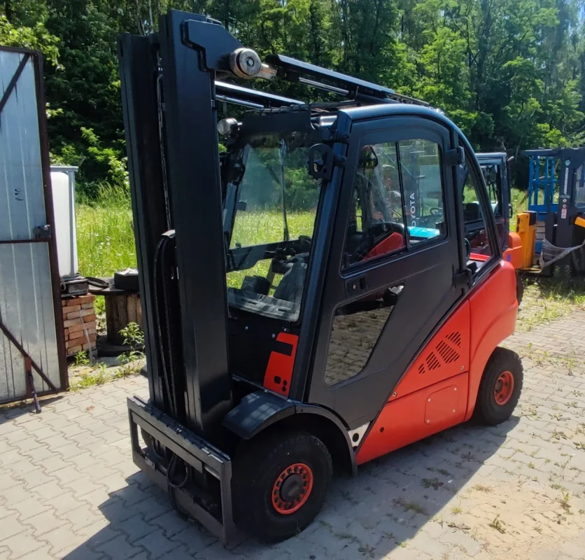 Linde H25D wózek widłowy diesel 2,5 t na wynajem w Trzebini – WynajemSprzętu24 Małopolska