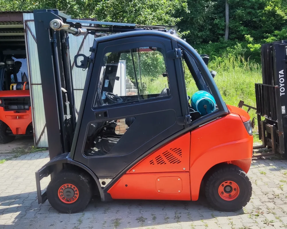 Linde H25T-01 – kabina operatora, podnoszenie 5510 mm, wynajem wózków Małopolska i Śląsk