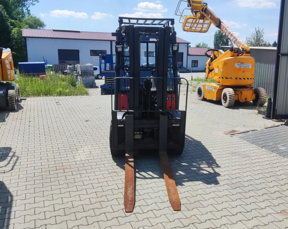 Linde H35D – silnik Deutz diesel, wózek przemysłowy 3500 kg, wynajem Małopolska i Śląsk