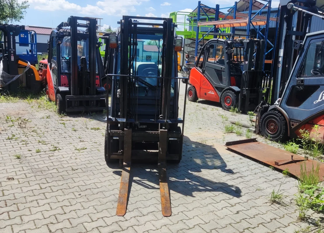 Maszt Toyota 02-7FGJF35, podnoszenie 4700 mm, 3500 kg – wynajem Trzebinia, Chrzanów, Kraków