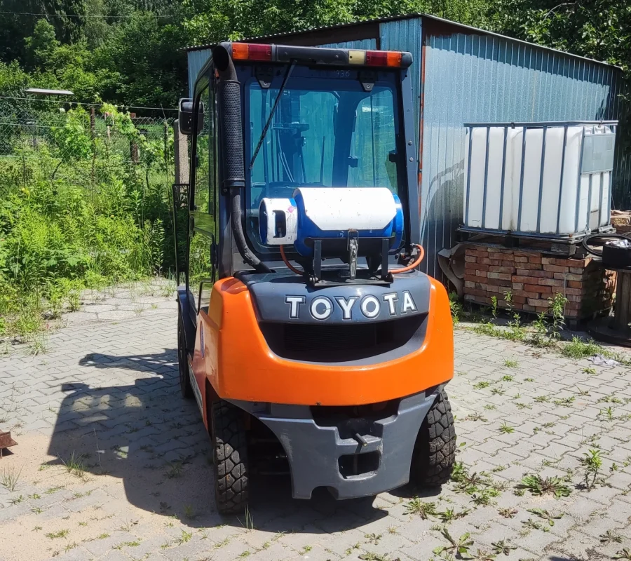 Toyota 02-8FGF20 2000 kg, podnoszenie 3300 mm – wynajem wózków Trzebinia, Oświęcim, Kraków
