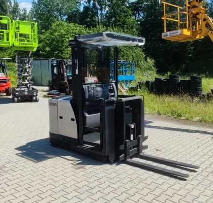Wózek kompletacyjny pionowy Crown SP3522-1.0 na wynajem w Trzebini i na Śląsku